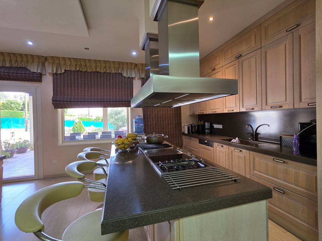 property-main-img