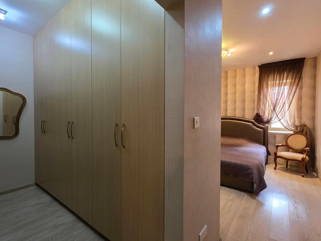 property-main-img