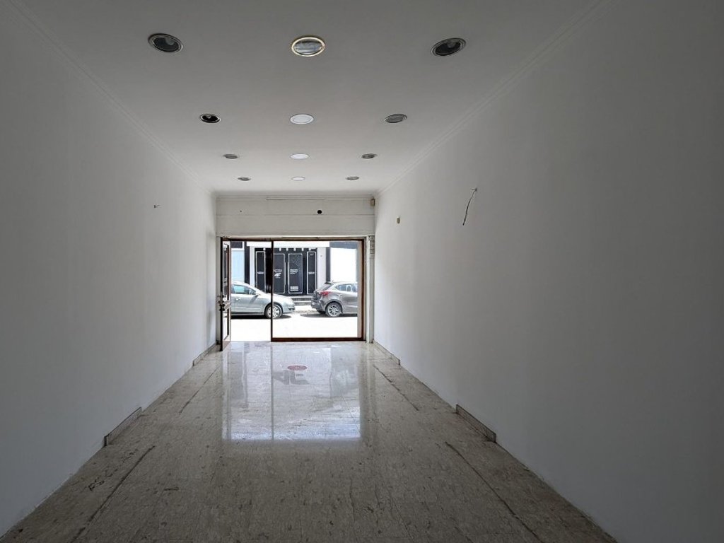 property-main-img
