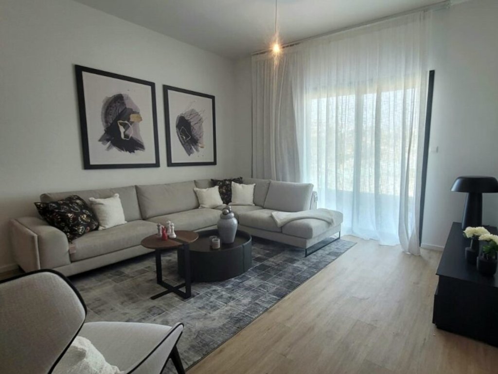property-main-img