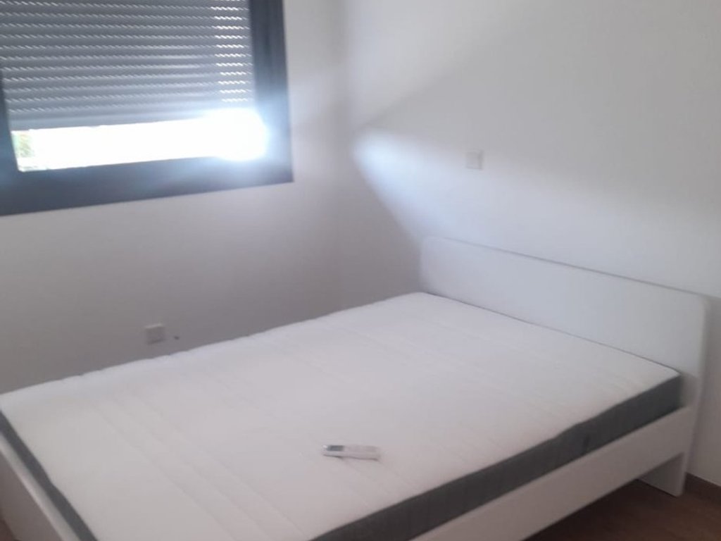property-main-img