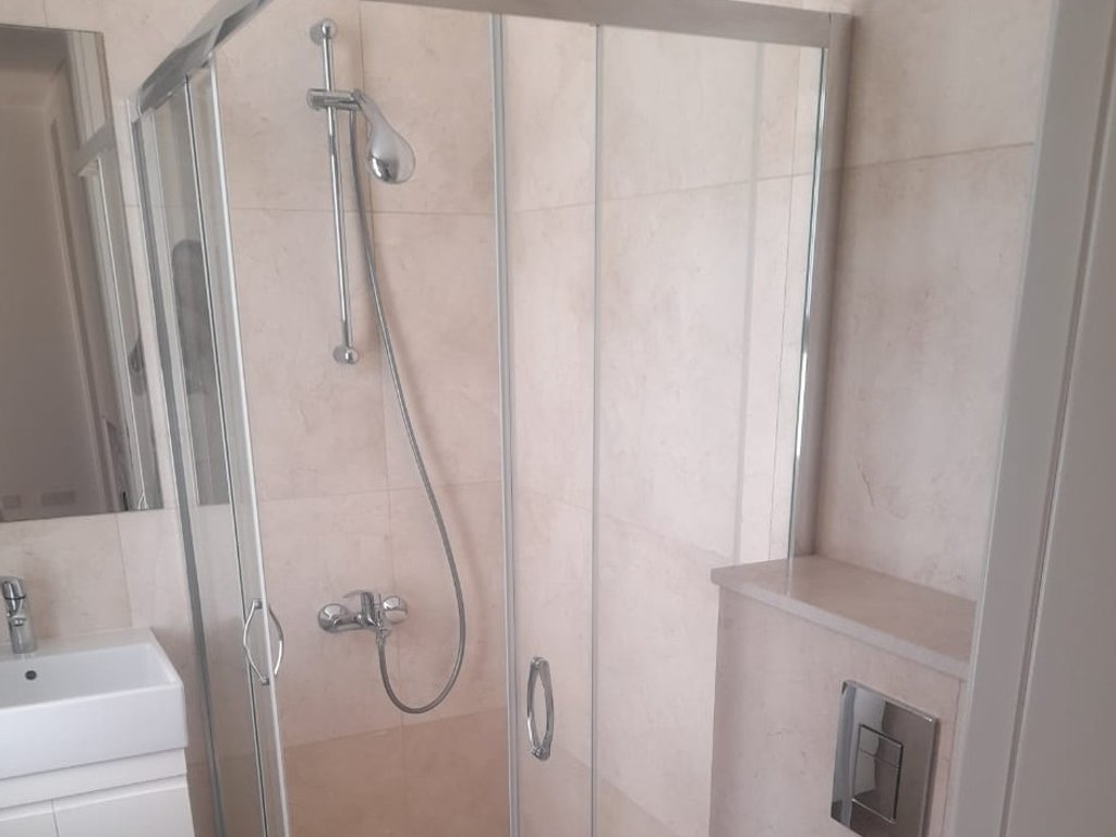 property-main-img