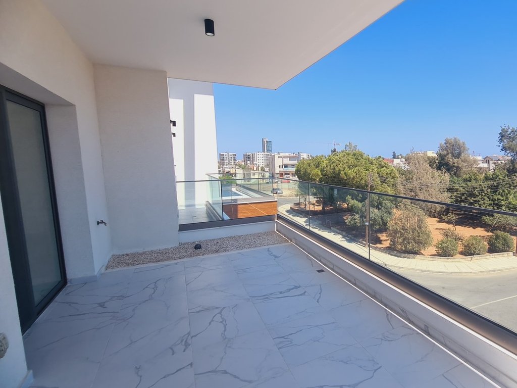 property-main-img