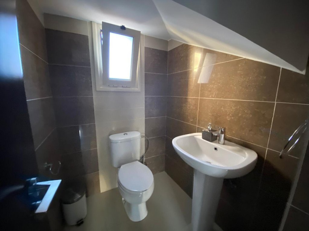 property-main-img