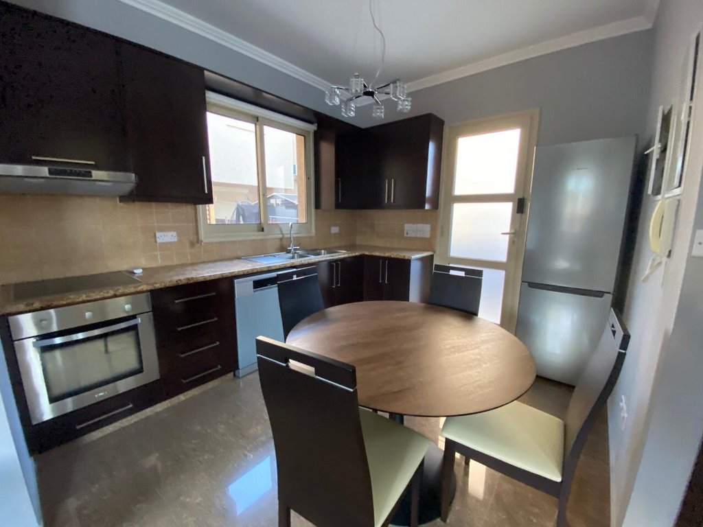 property-main-img