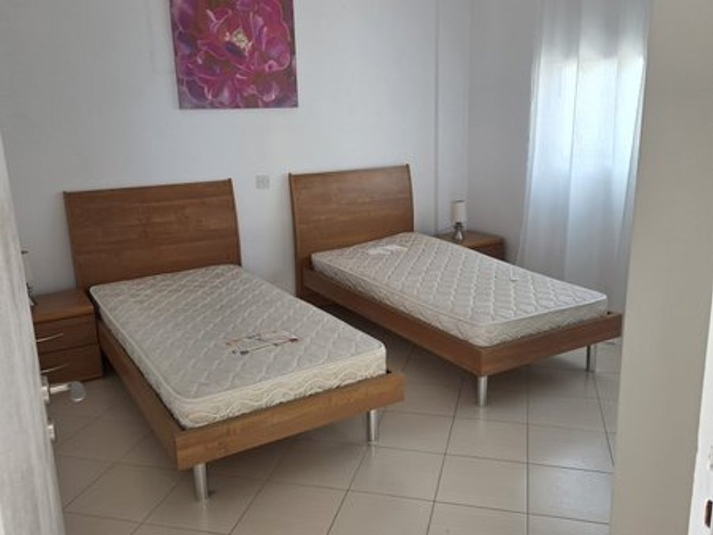 property-main-img