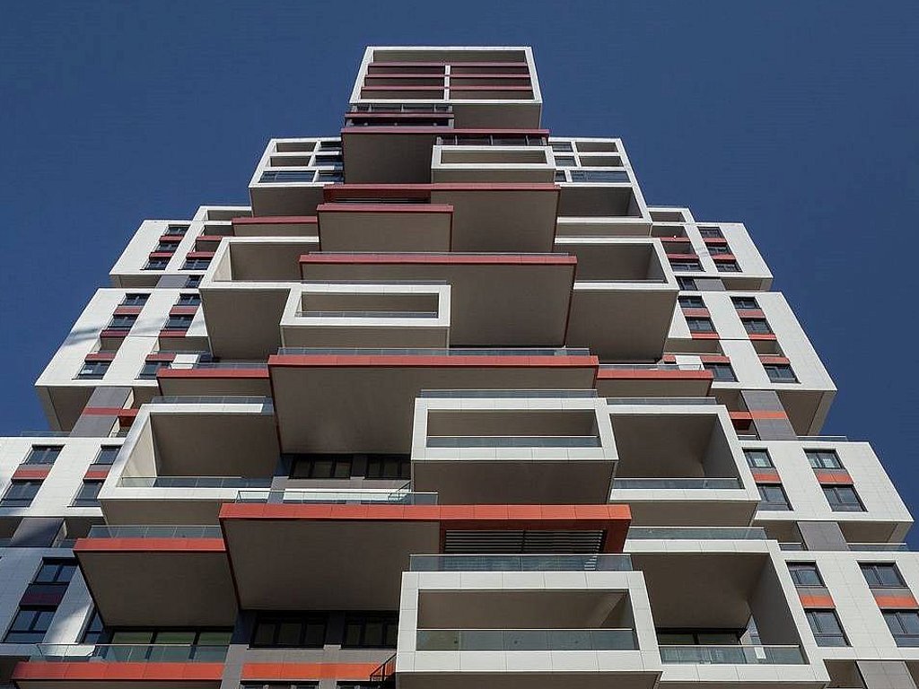 property-main-img