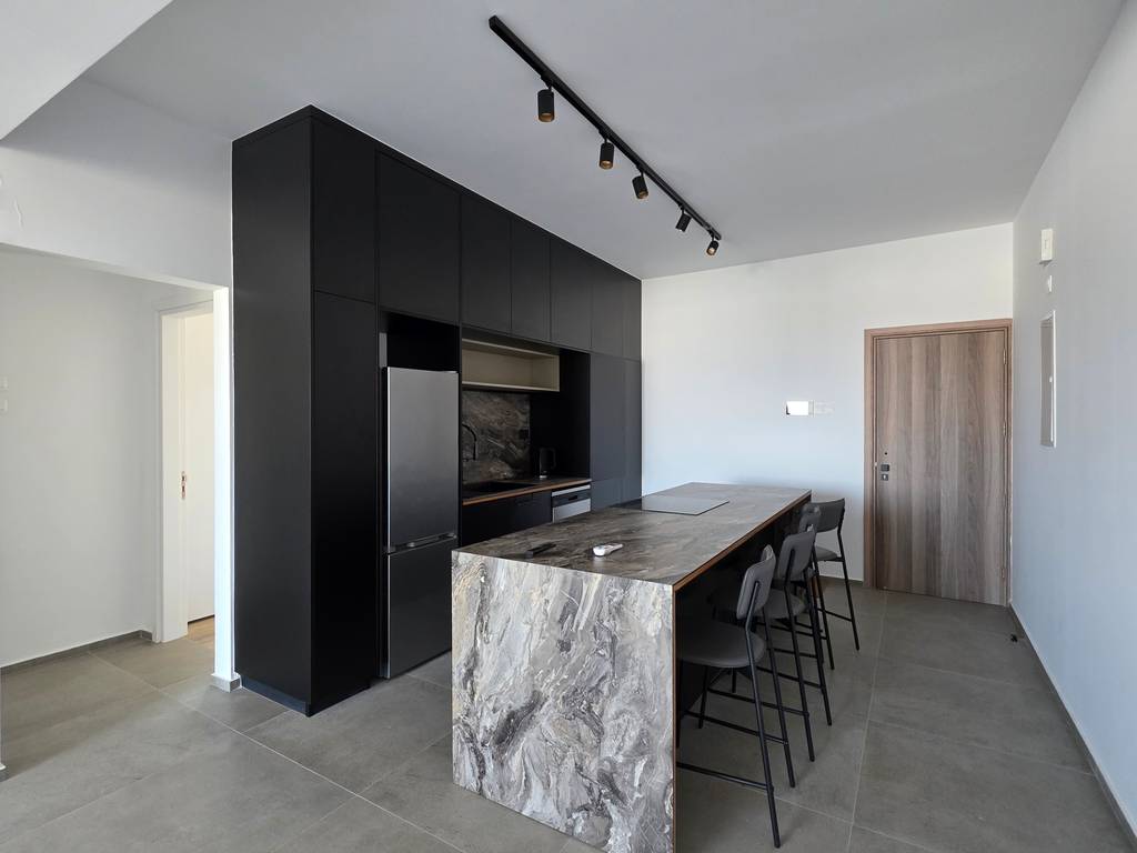 property-main-img