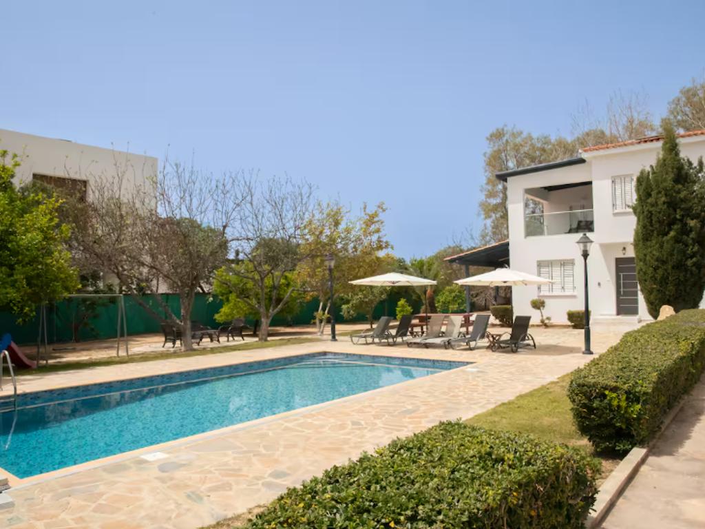 property-main-img