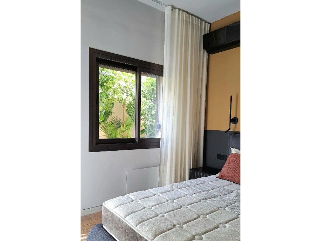property-main-img