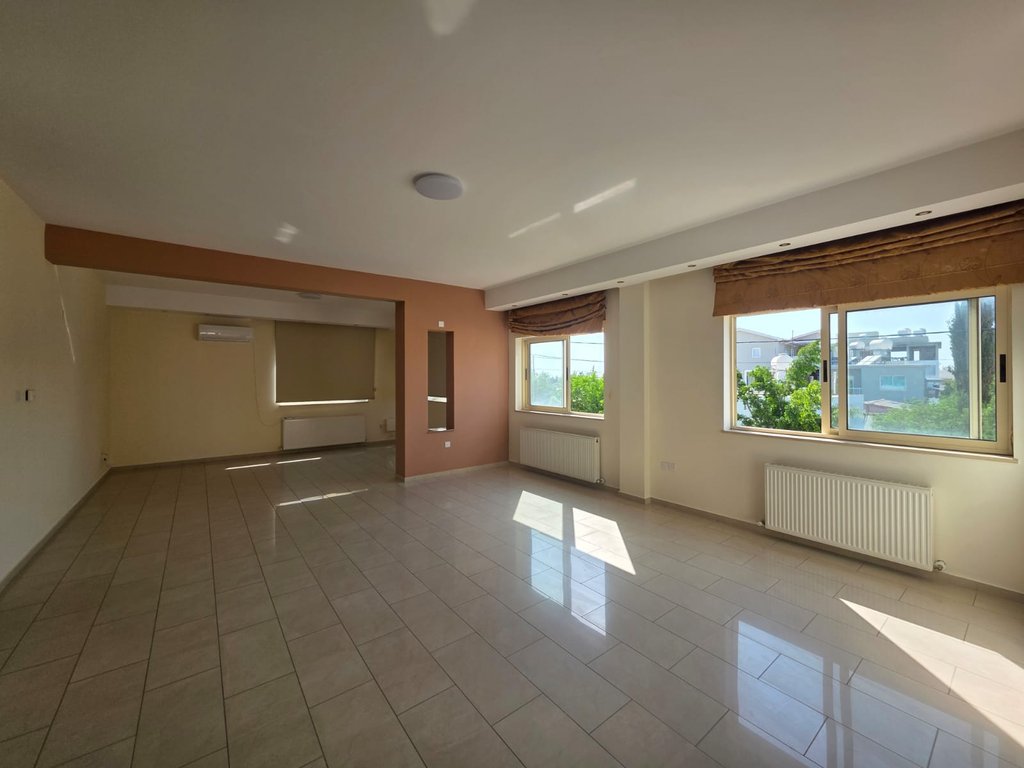 property-main-img