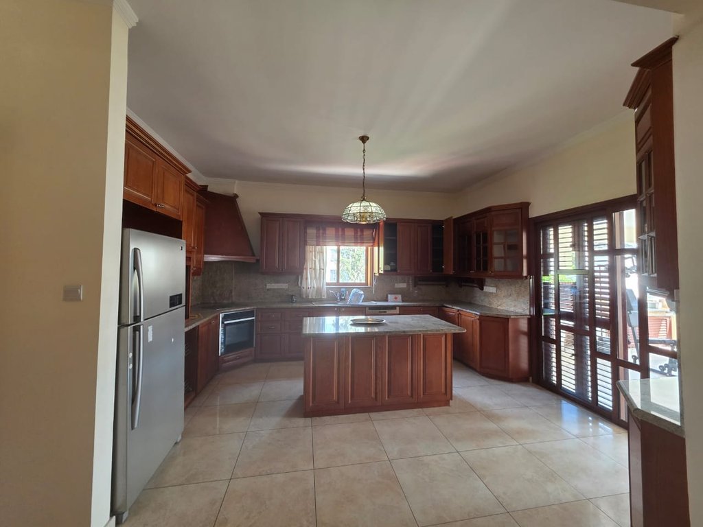 property-main-img