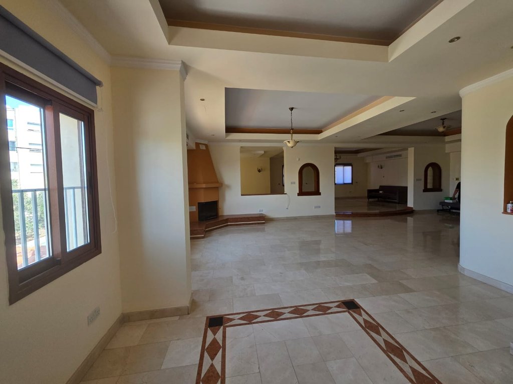 property-main-img