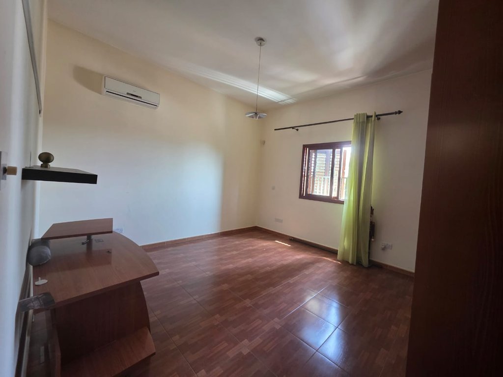 property-main-img