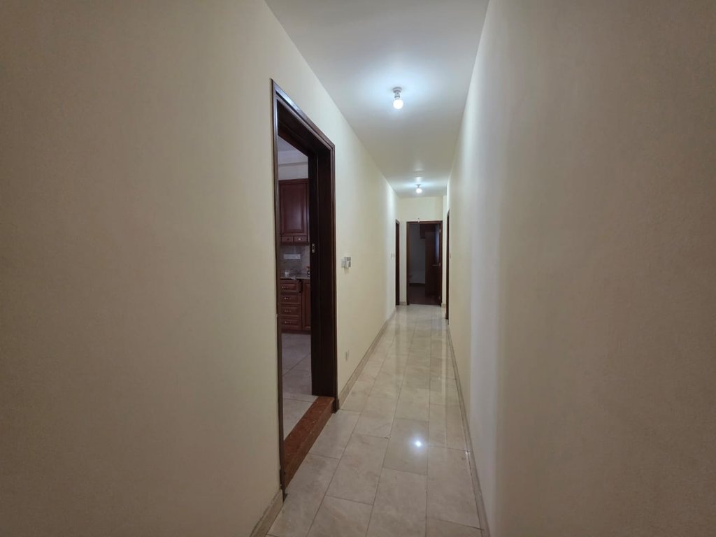 property-main-img