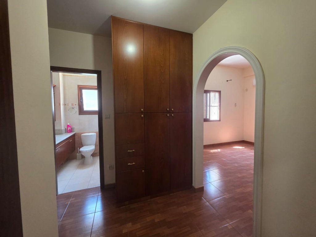 property-main-img
