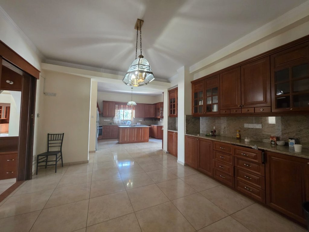 property-main-img