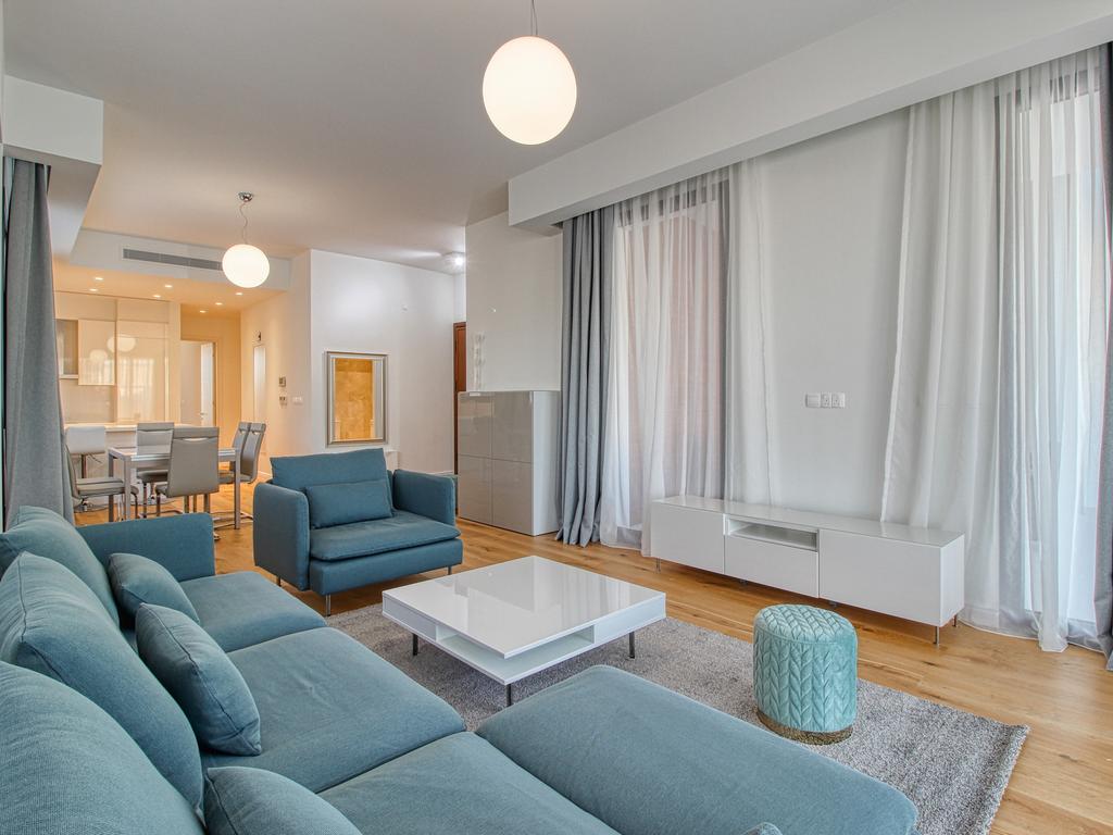 property-main-img