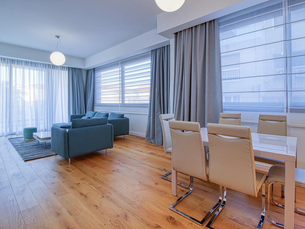 property-main-img