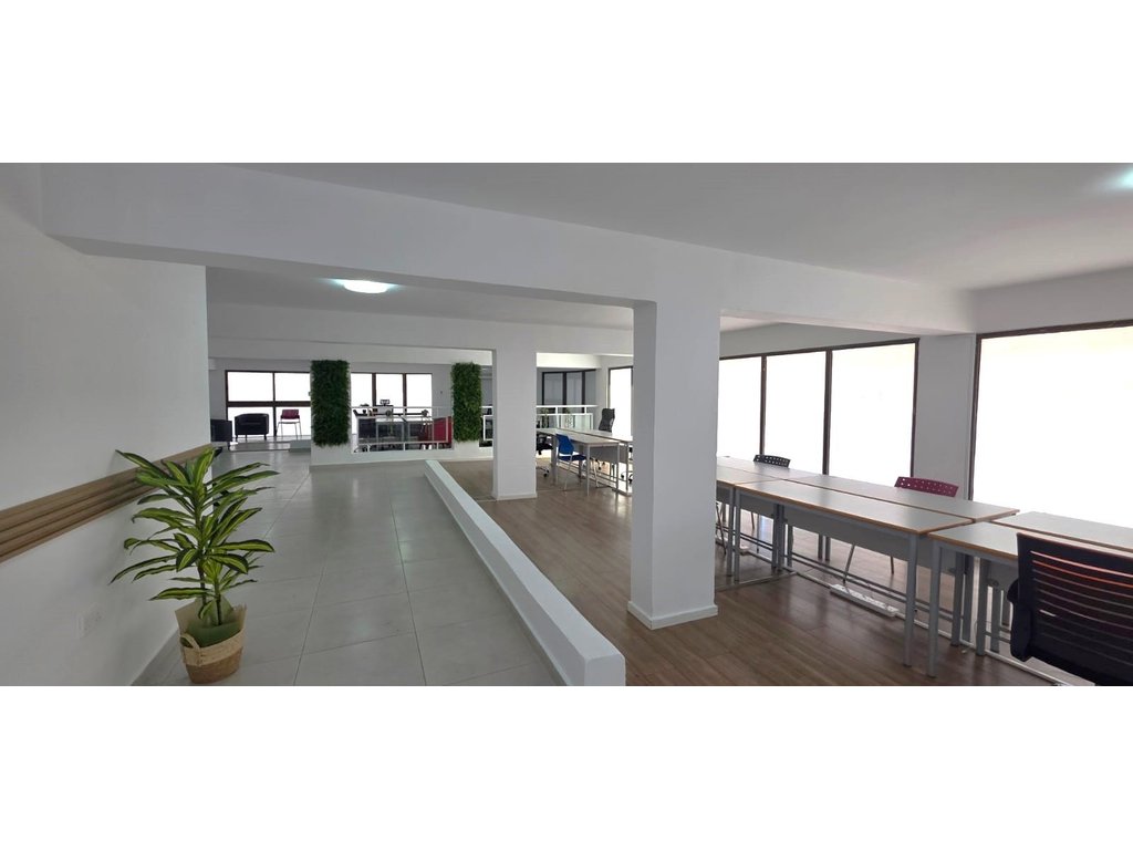 property-main-img