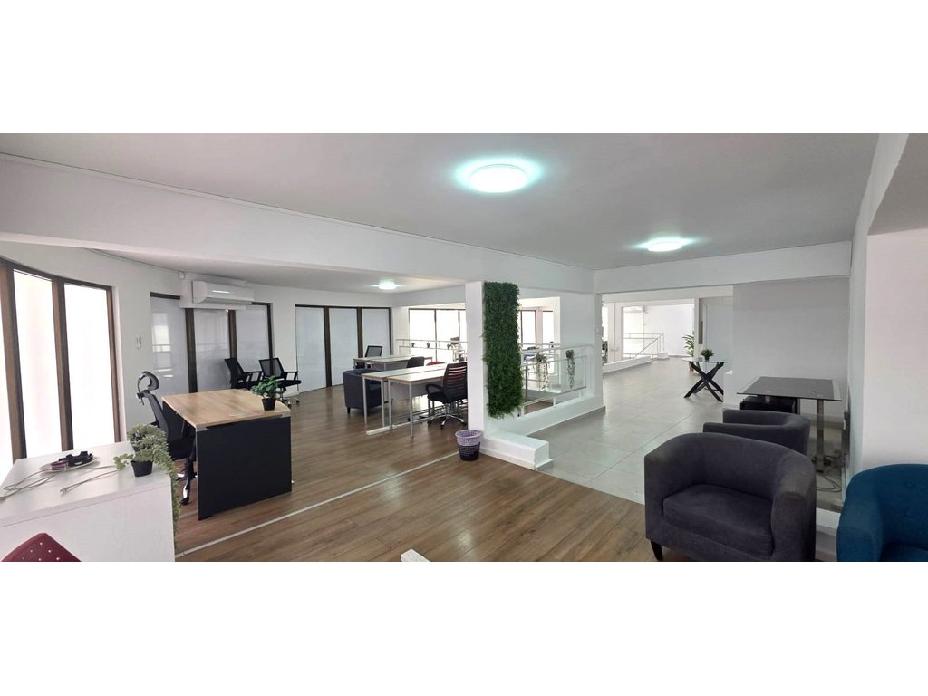 property-main-img