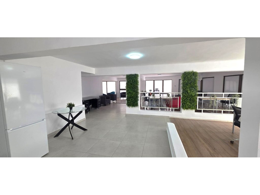 property-main-img