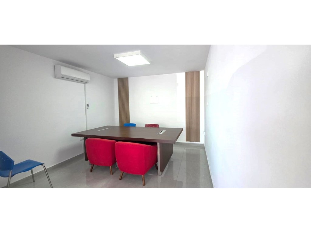 property-main-img