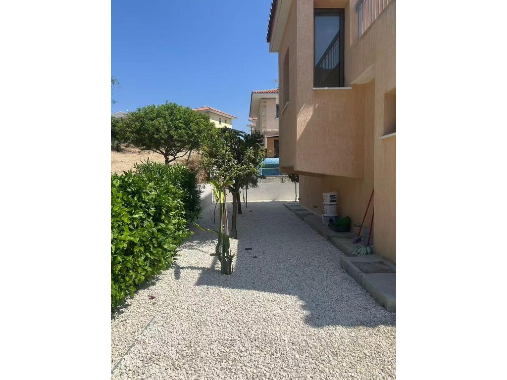 property-main-img