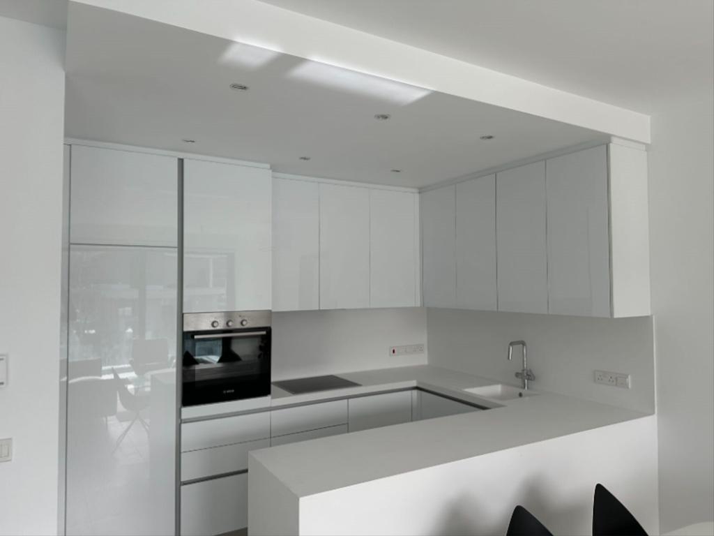 property-main-img