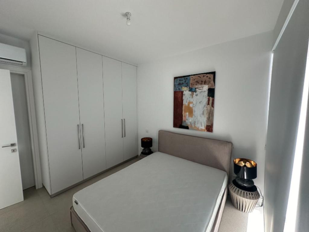property-main-img