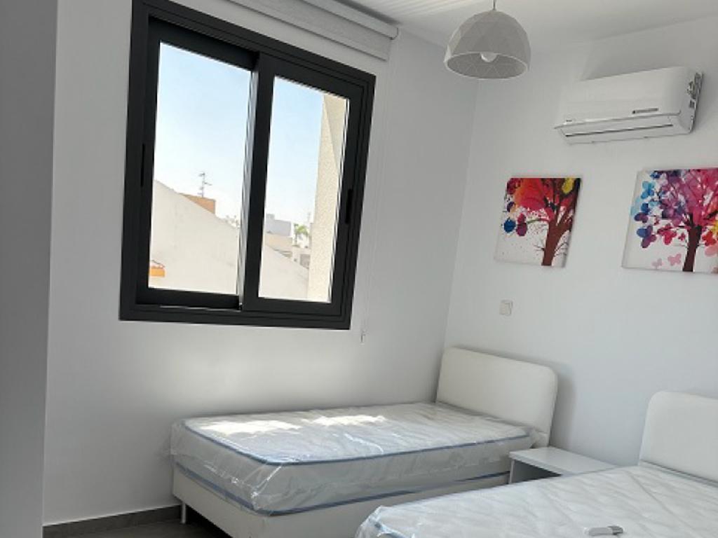 property-main-img