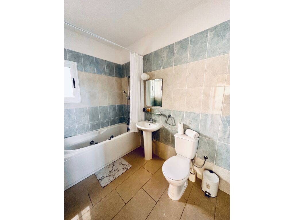 property-main-img