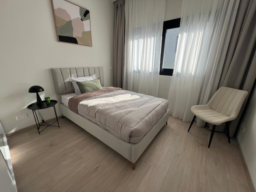 property-main-img