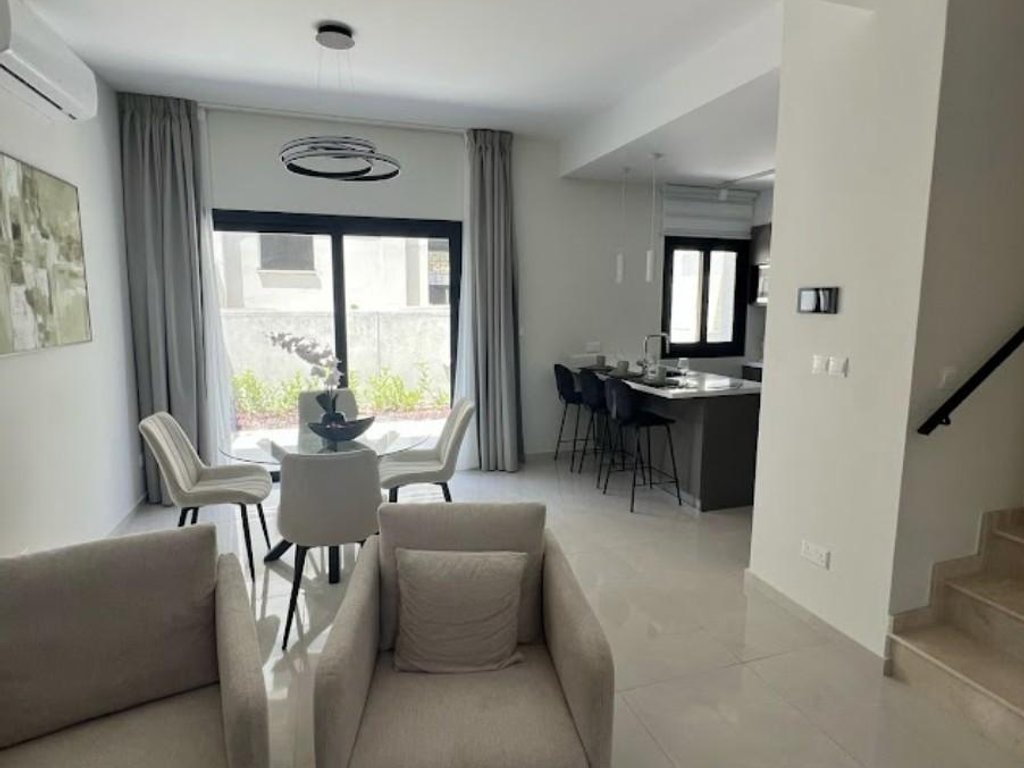 property-main-img
