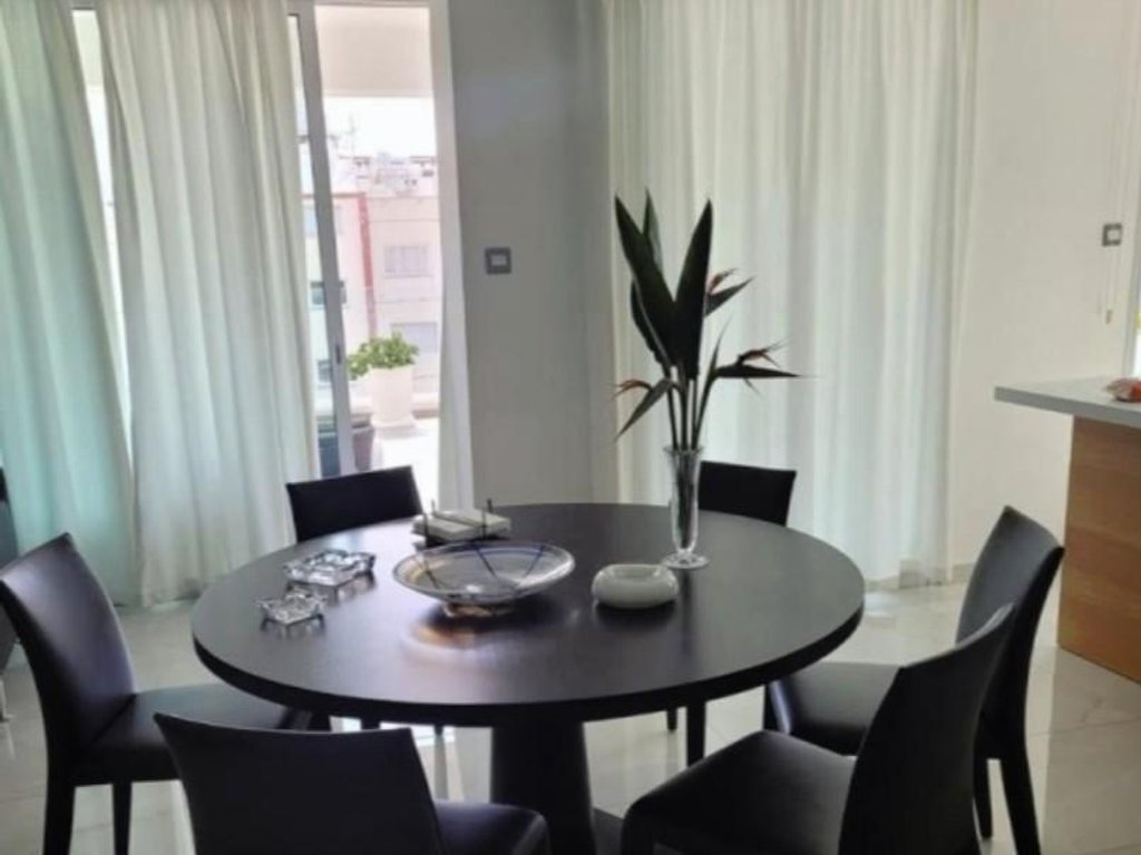 property-main-img