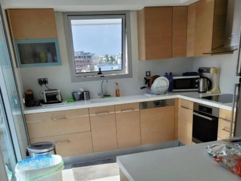 property-main-img