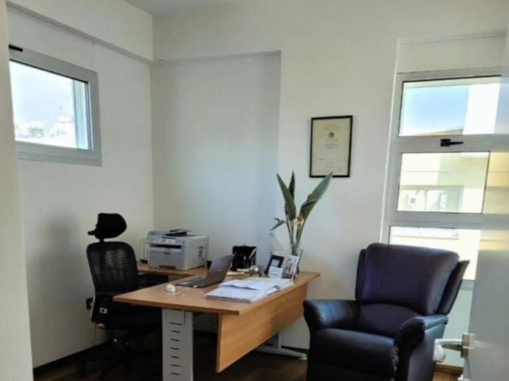 property-main-img