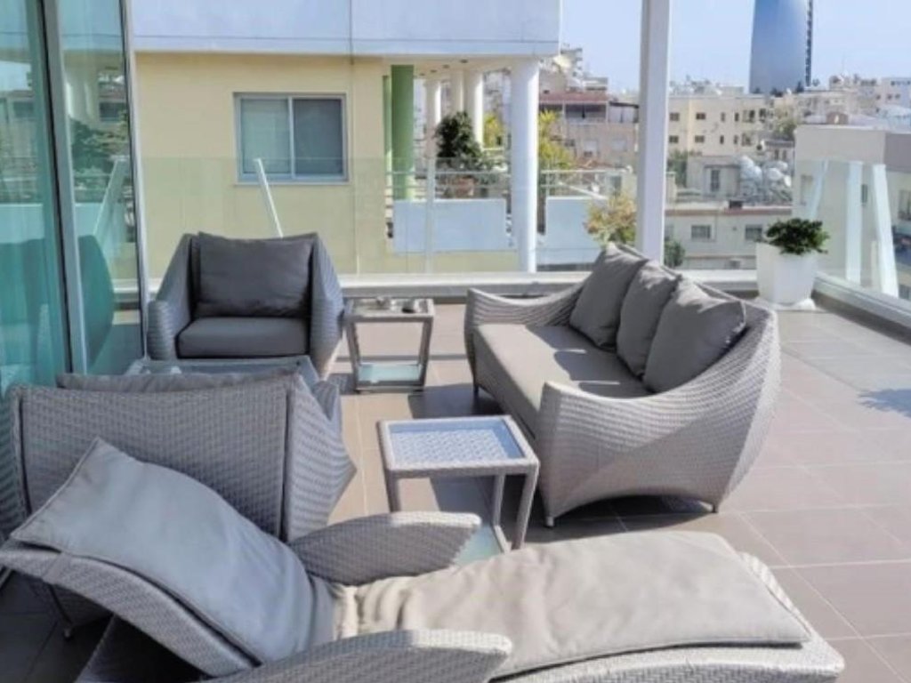 property-main-img
