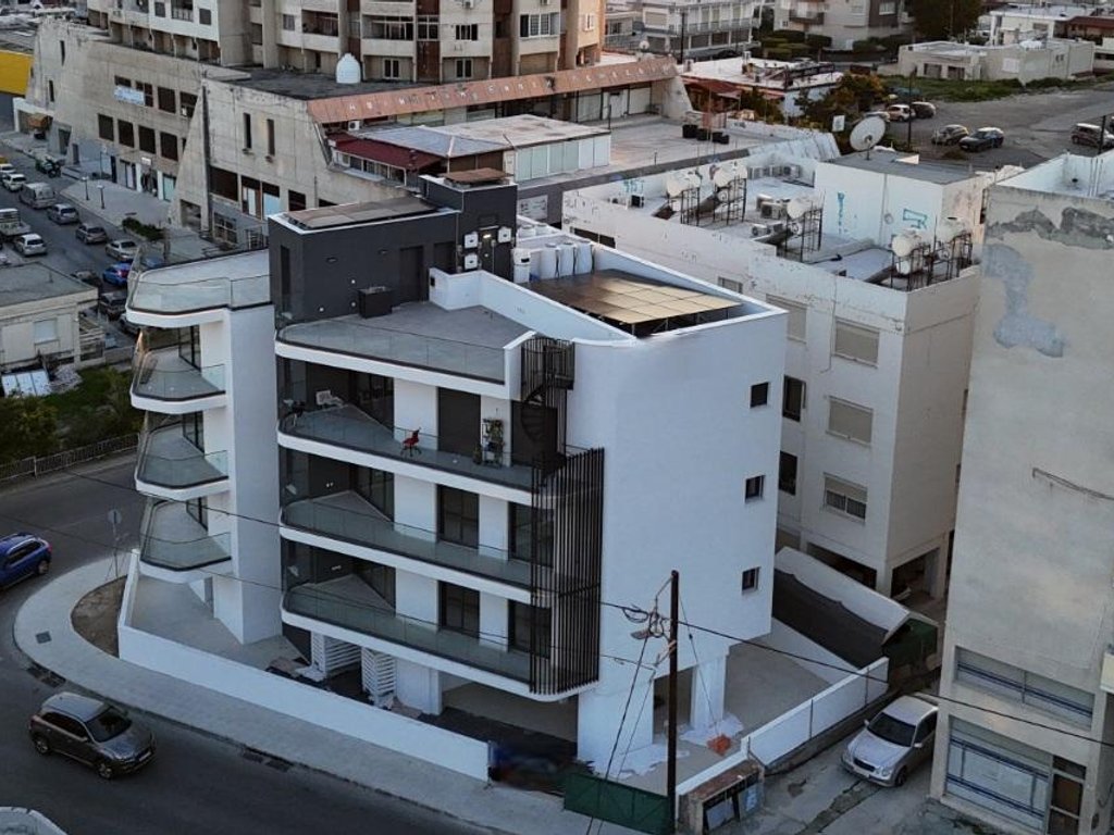 property-main-img