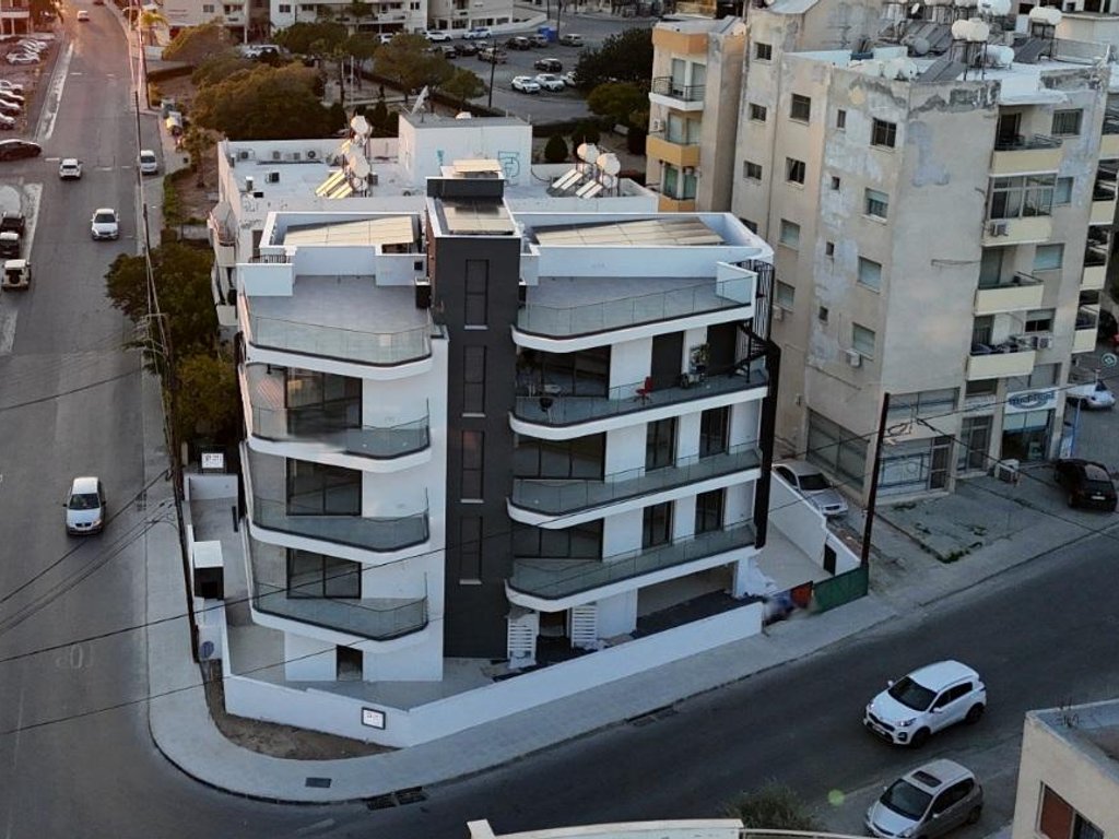 property-main-img