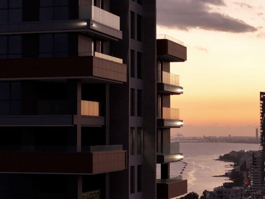 property-main-img