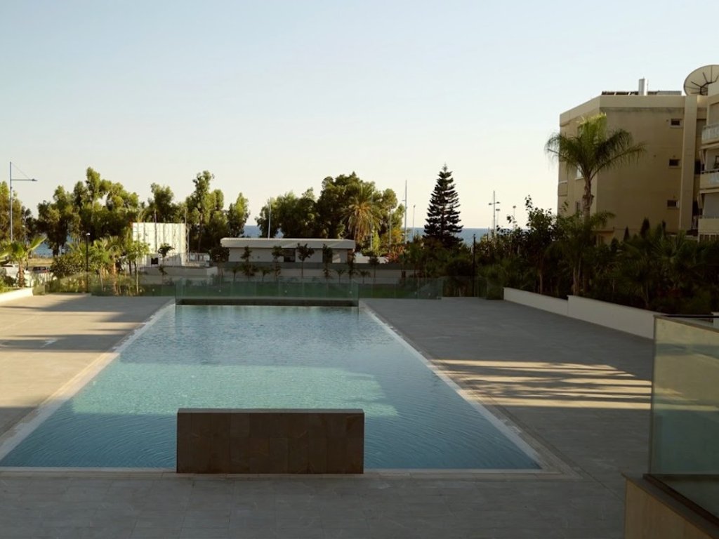 property-main-img
