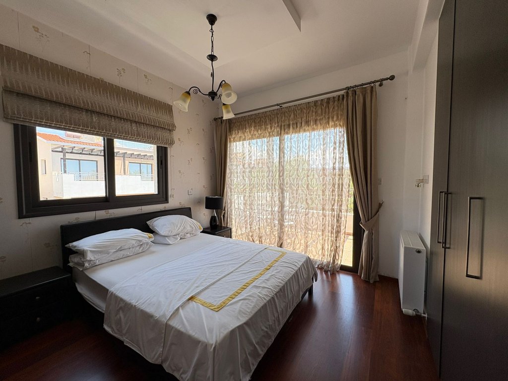 property-main-img