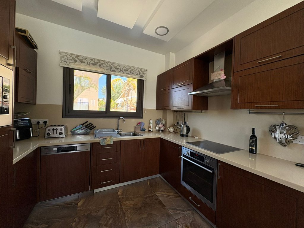 property-main-img