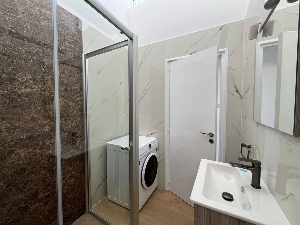 property-main-img