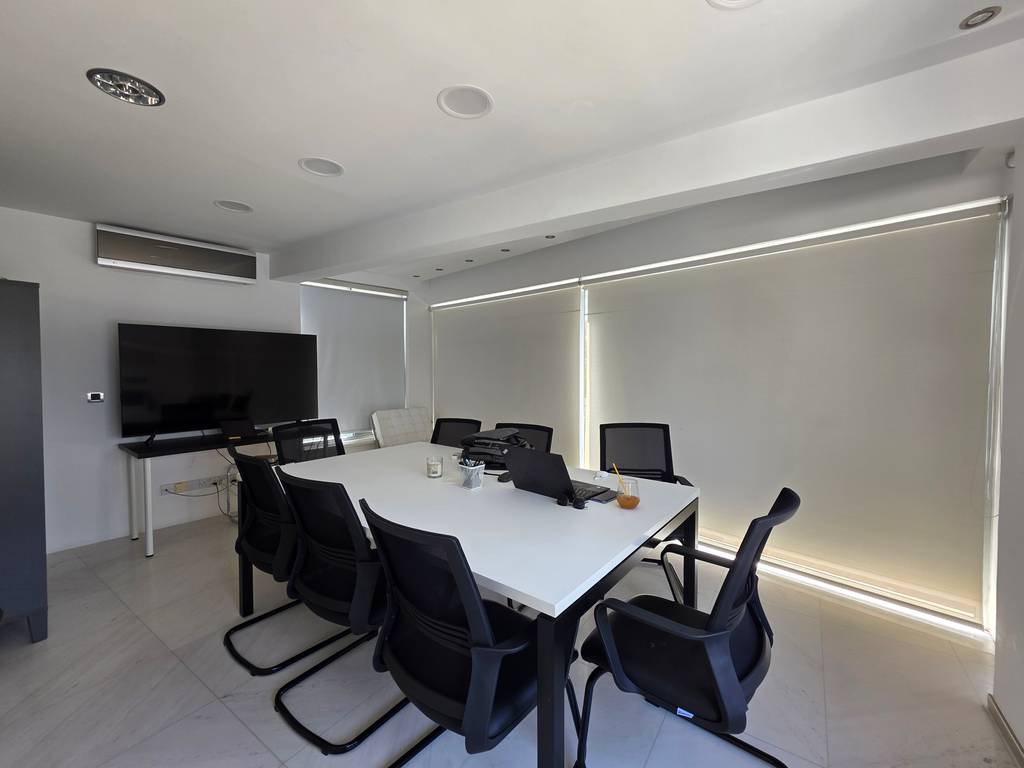 property-main-img