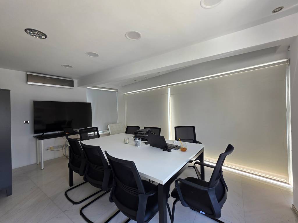 property-main-img