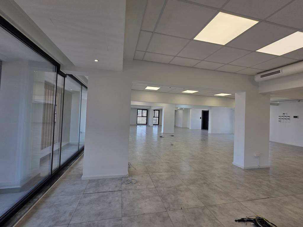 property-main-img