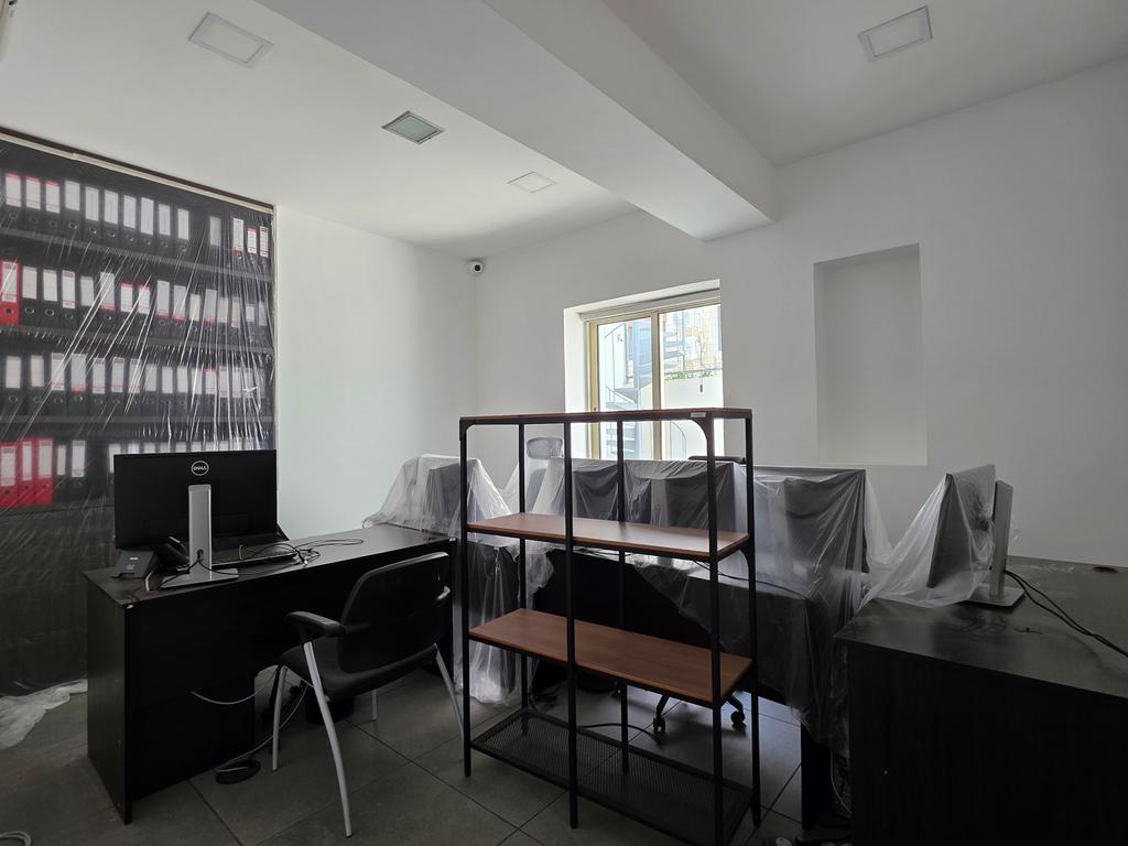 property-main-img