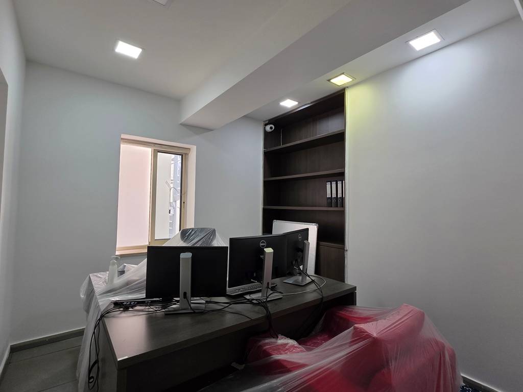 property-main-img